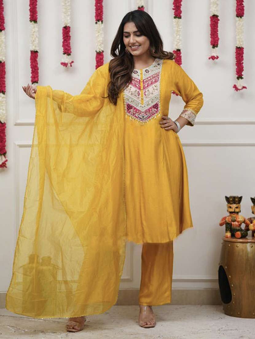 women yellow kurta pant set - 22451484 -  Standard Image - 2