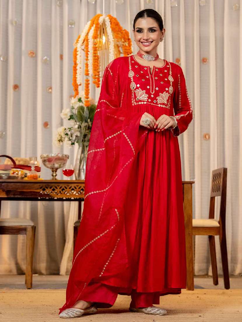 women red kurta pant set - 22451487 -  Standard Image - 2