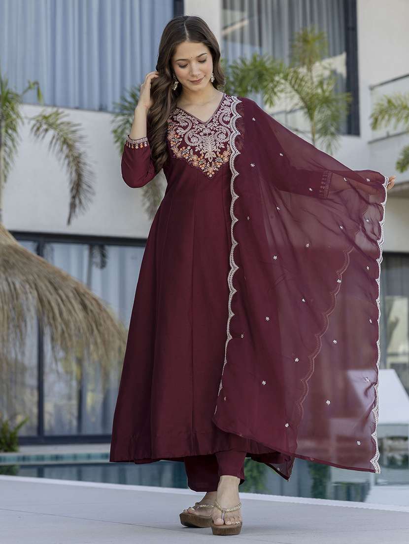 women maroon kurta pant set - 22451488 -  Standard Image - 2