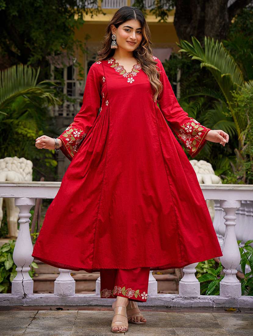women red kurta pant set - 22451490 -  Standard Image - 2