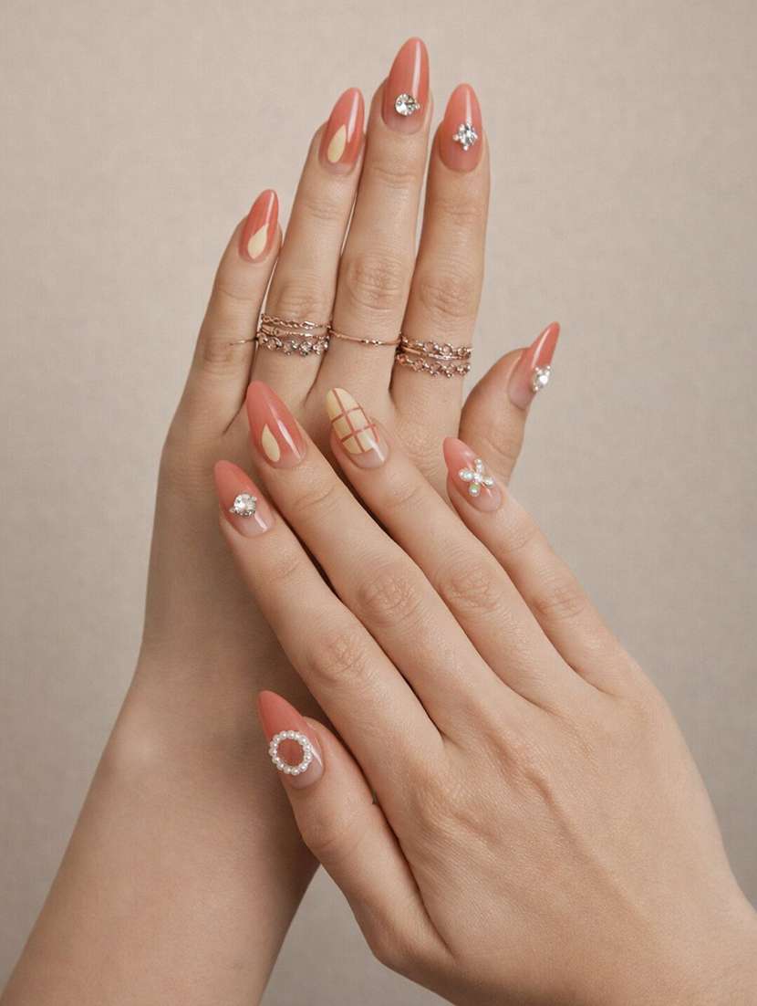  nude glossy stick-on artificial nails set of 12 with rhinestone & star design - 22451520 -  Standard Image - 2