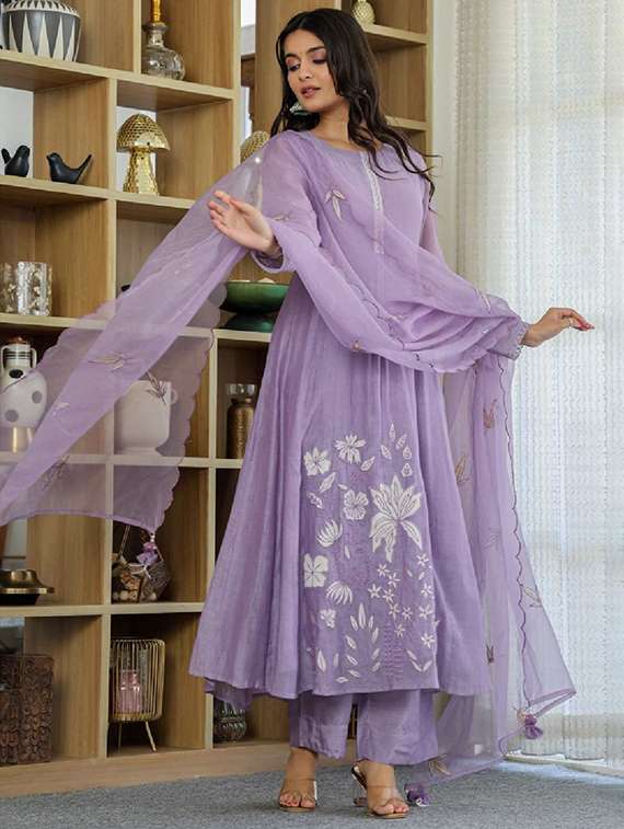 women lavender self design  kurta pant set - 22451847 -  Standard Image - 7