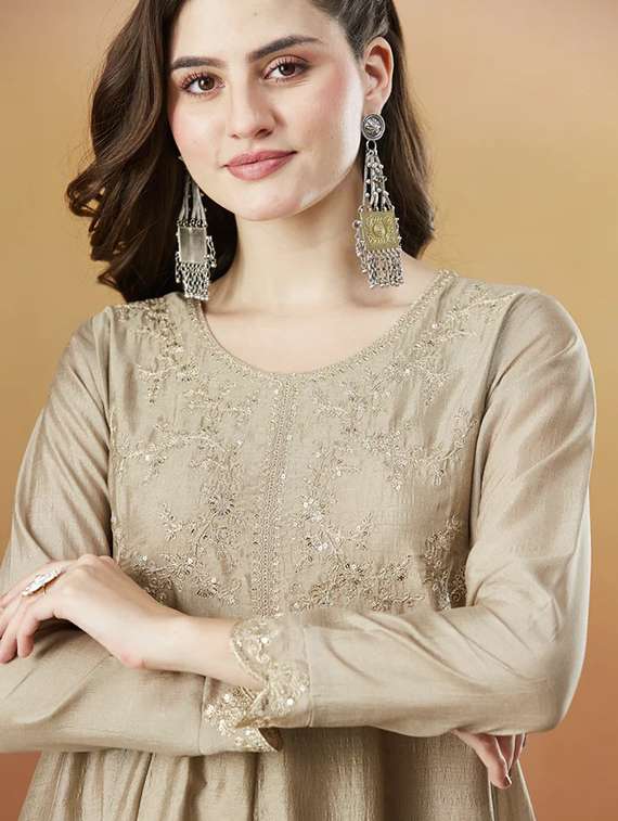 women cream kurta pant set - 22451898 -  Standard Image - 7