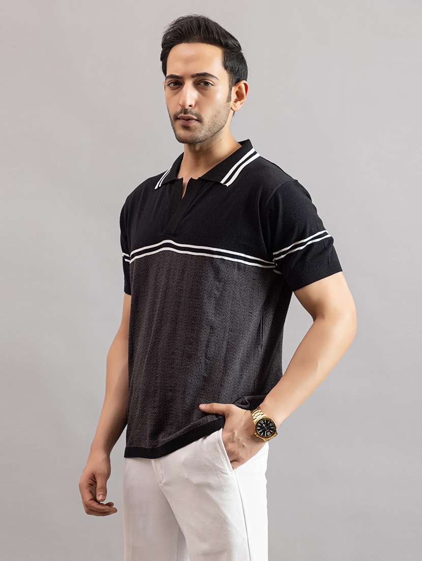 men black cotton plain t-shirt - 22451987 -  Standard Image - 2