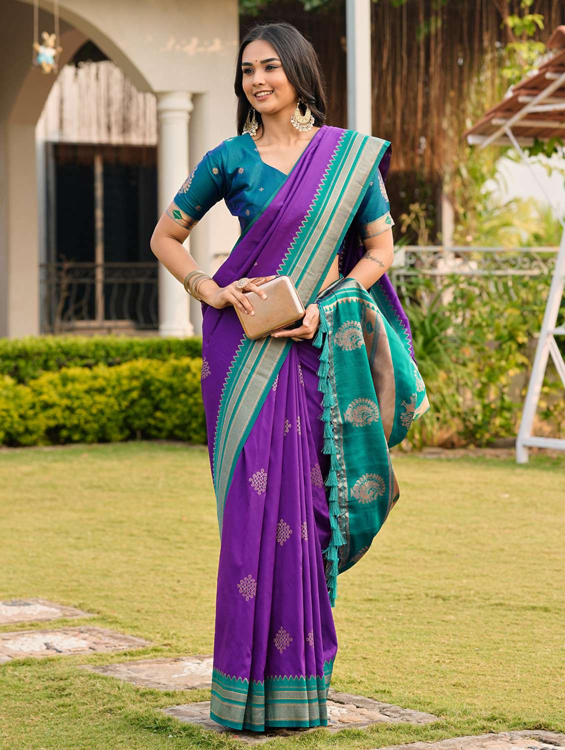 women self design paithani saree with blouse - 22452201 -  Standard Image - 2