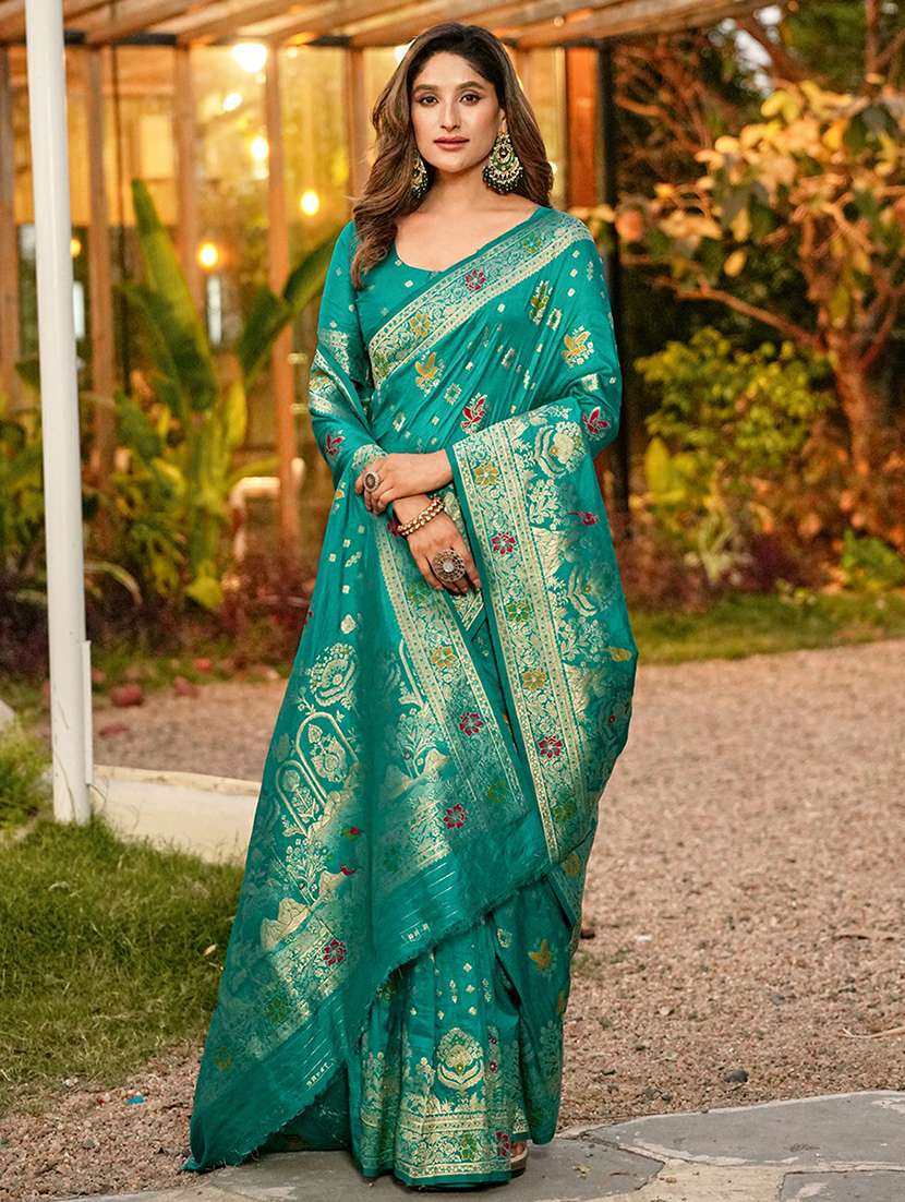 women self design banarasi saree with blouse - 22452299 -  Standard Image - 2