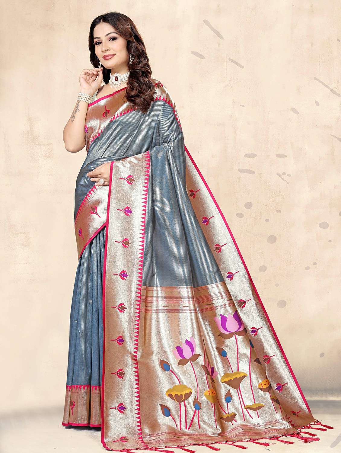 women self design paithani saree with blouse - 22452301 -  Standard Image - 2