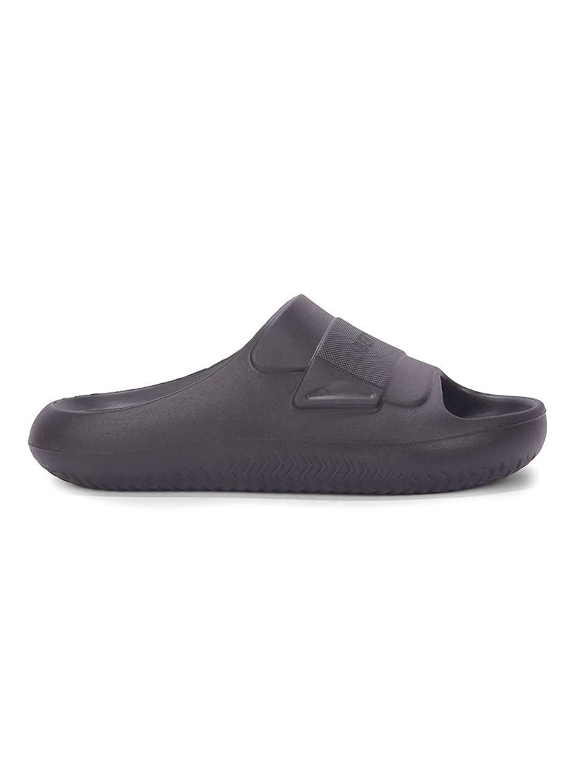 men solid slip on slider - 22452338 -  Standard Image - 2