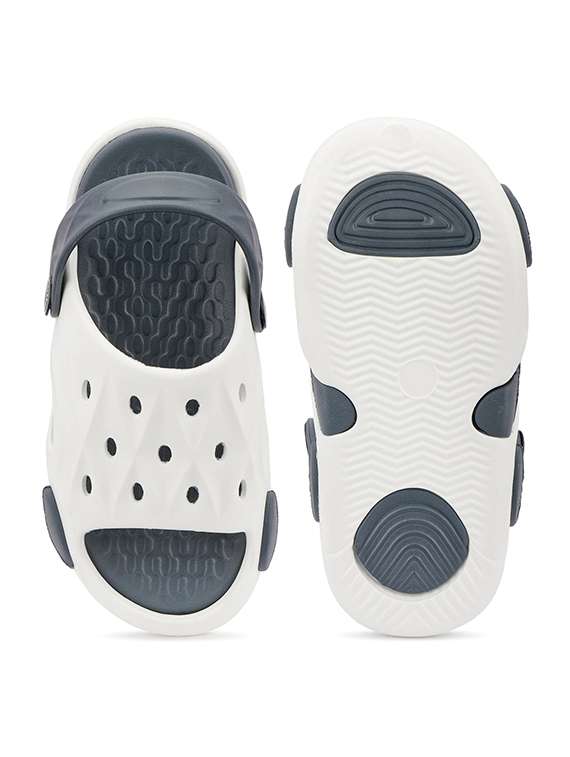 kids white eva slippers & flip flop - 22452357 -  Standard Image - 2