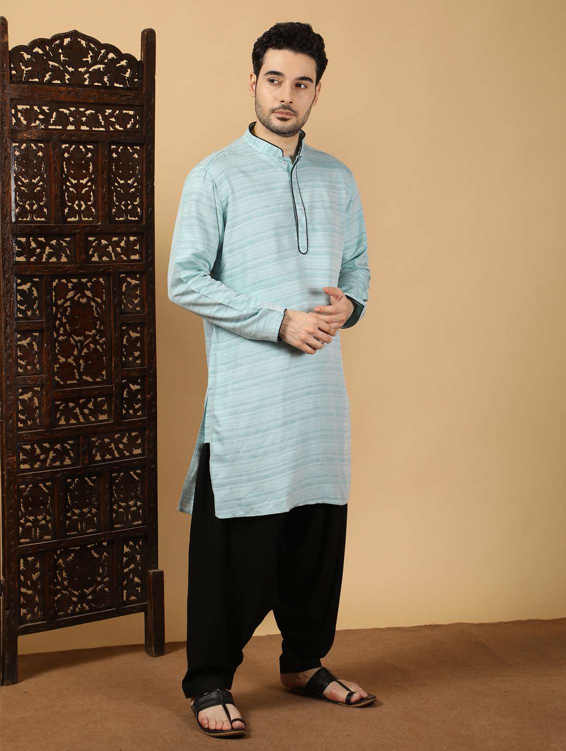 men self design mandarin neck long kurta - 22453156 -  Standard Image - 2