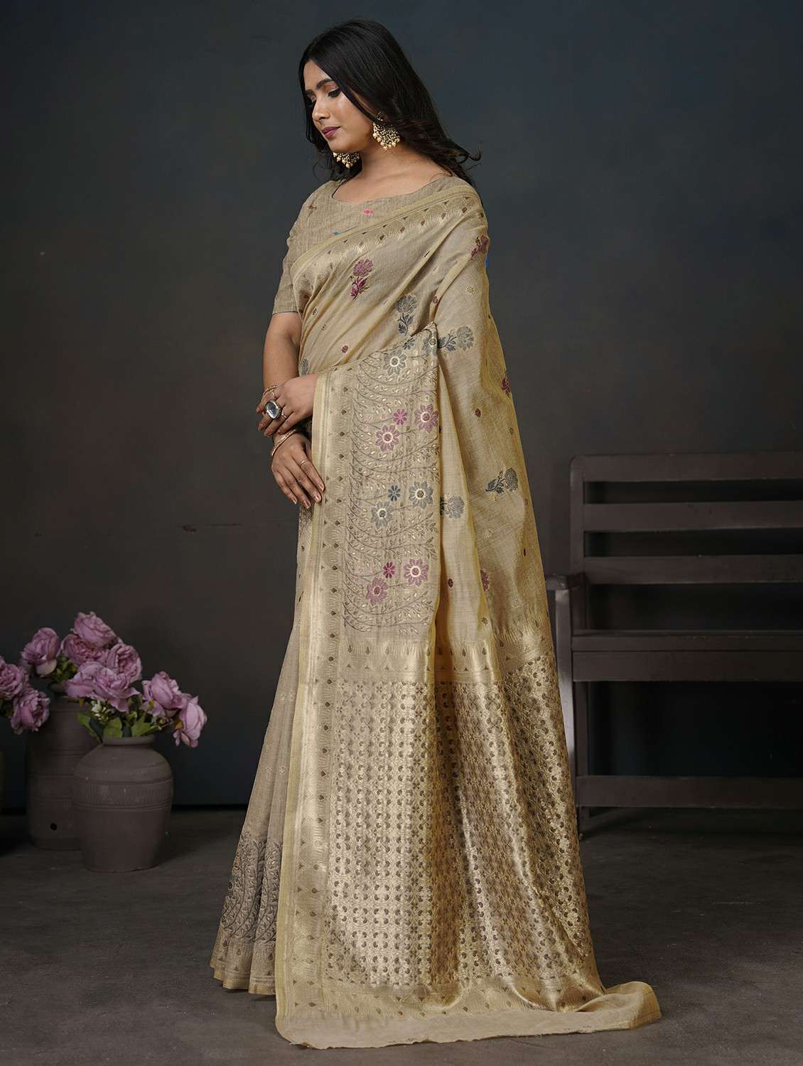 Women Self Design Banarasi Saree With Blouse - 22453674 -  Standard Image - 2