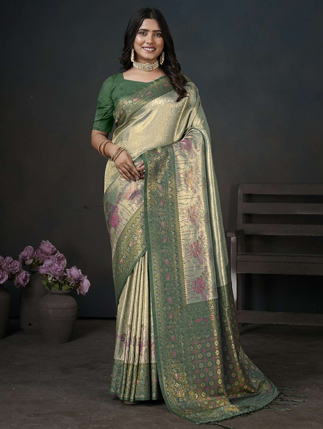 women self design banarasi saree with blouse - 22453692 -  Standard Image - 2