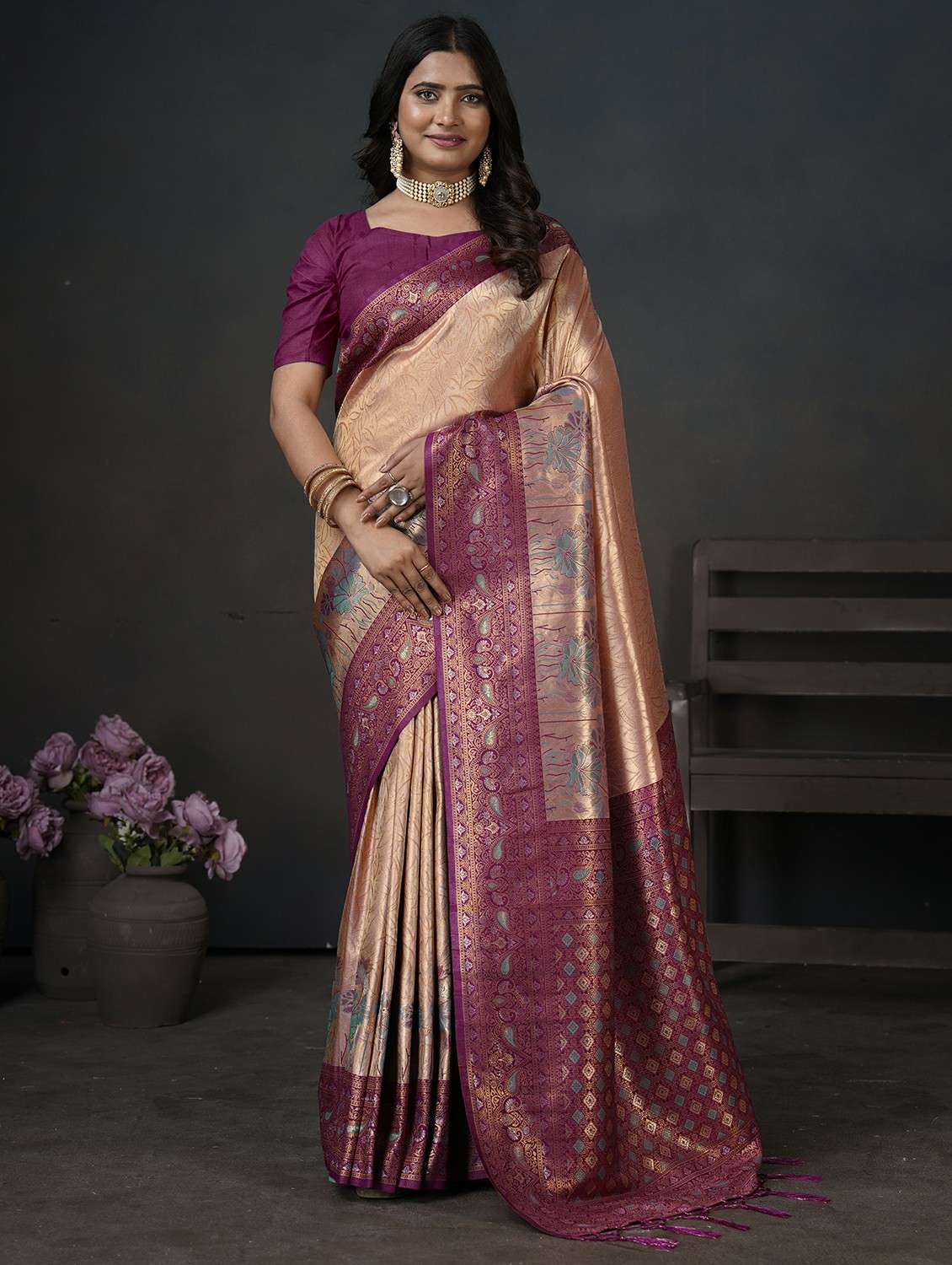 women self design banarasi saree with blouse - 22453693 -  Standard Image - 2