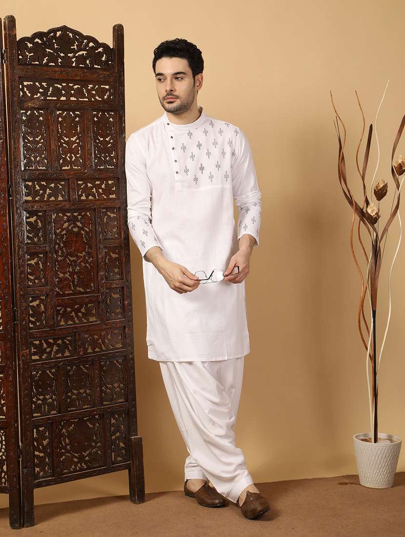 men embroidered mandarin neck long kurta  - 22453732 -  Standard Image - 2
