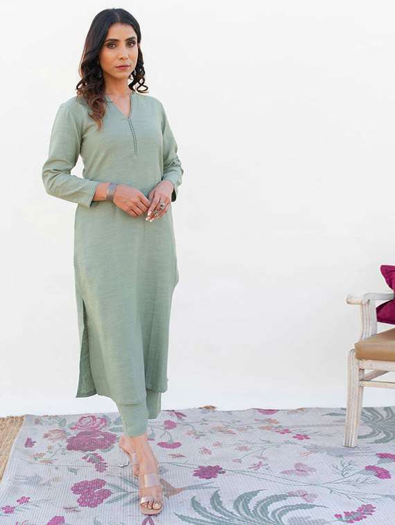 women green kurta pant set - 22453771 -  Standard Image - 2