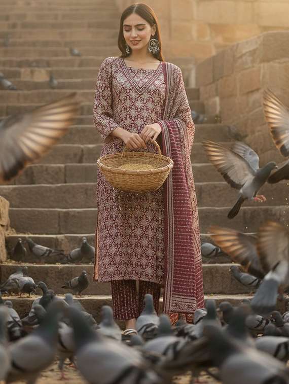women self design maroon suit set - 22453973 -  Standard Image - 2