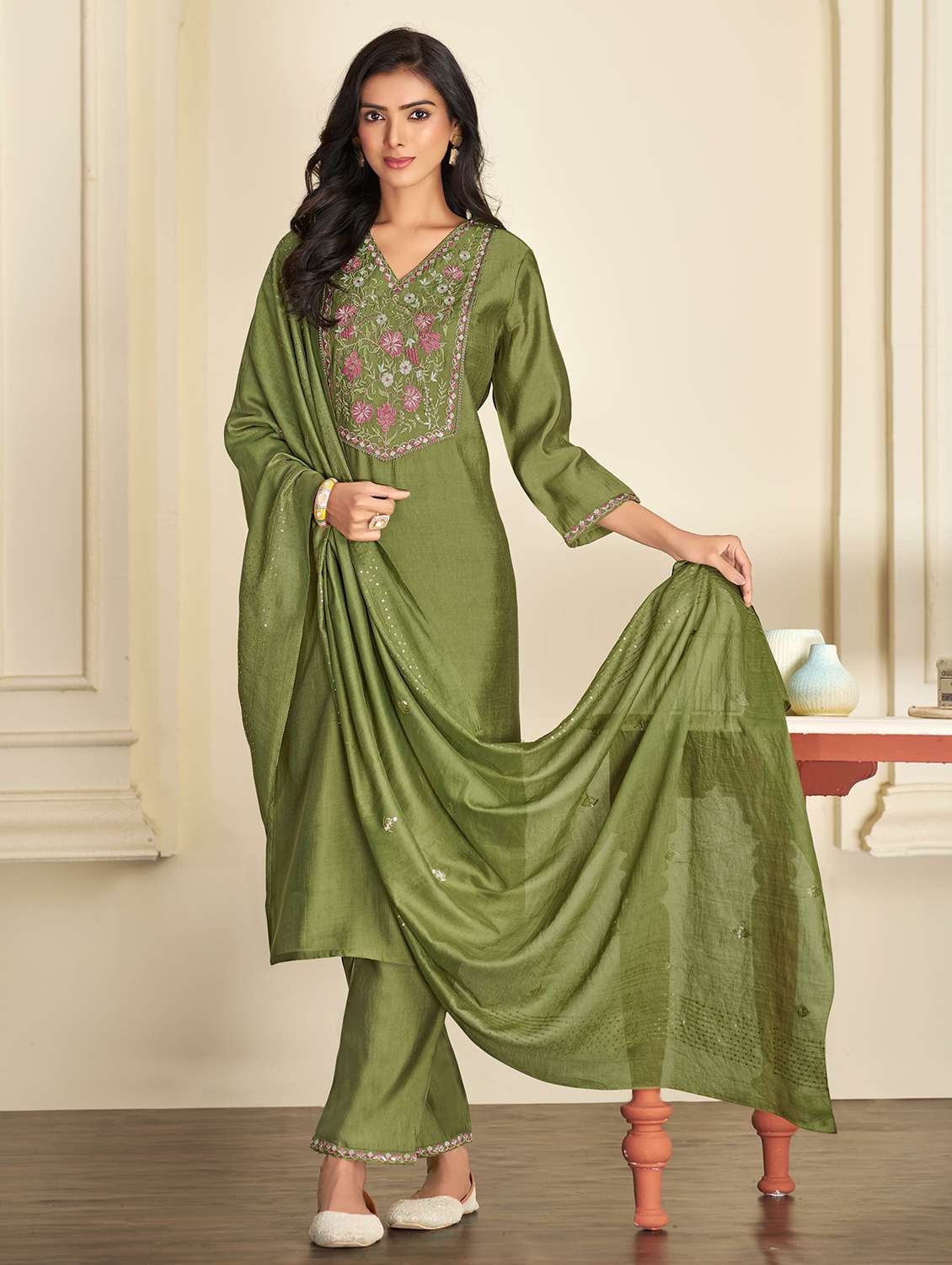 women green suit set