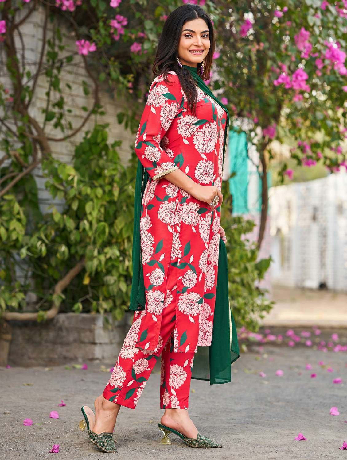 women printed three quarter sleeve kurta pant with dupatta set - 22454188 -  Standard Image - 2