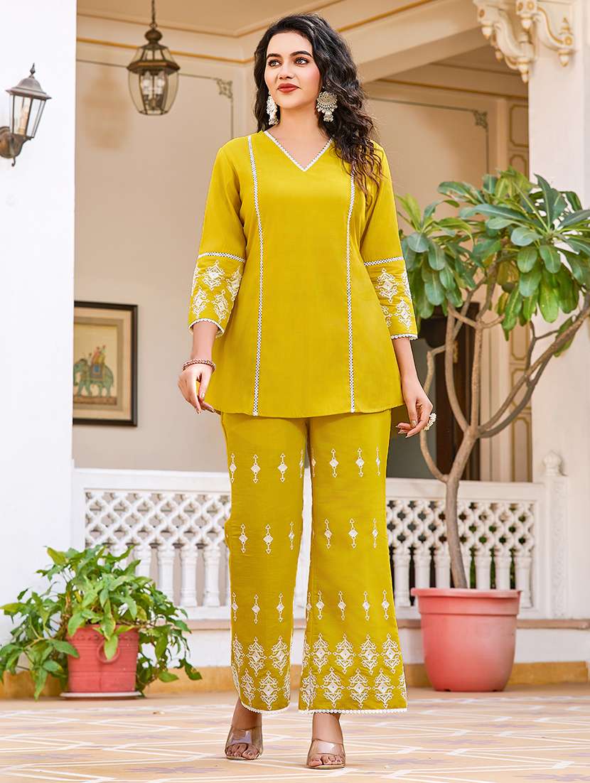 women solid with work three quarter sleeve ethnic co-ord set