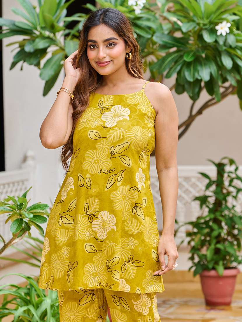 women printed shoulder strap ethnic co-ord set - 22454433 -  Standard Image - 2