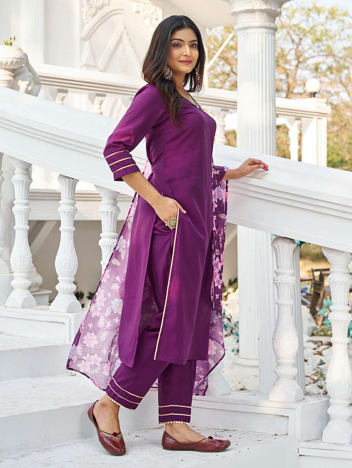 Women Solid Three Quarter Sleeve Kurta Pant With Dupatta Set - 22454445 -  Standard Image - 2