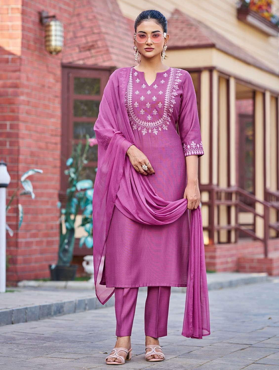 women solid with work three quarter sleeve kurta pant with dupatta set
