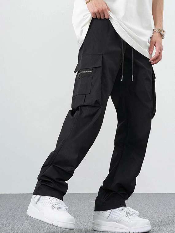 men solid high rise regular fit cargo 