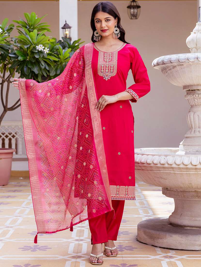 women magenta chanderi straight kurta