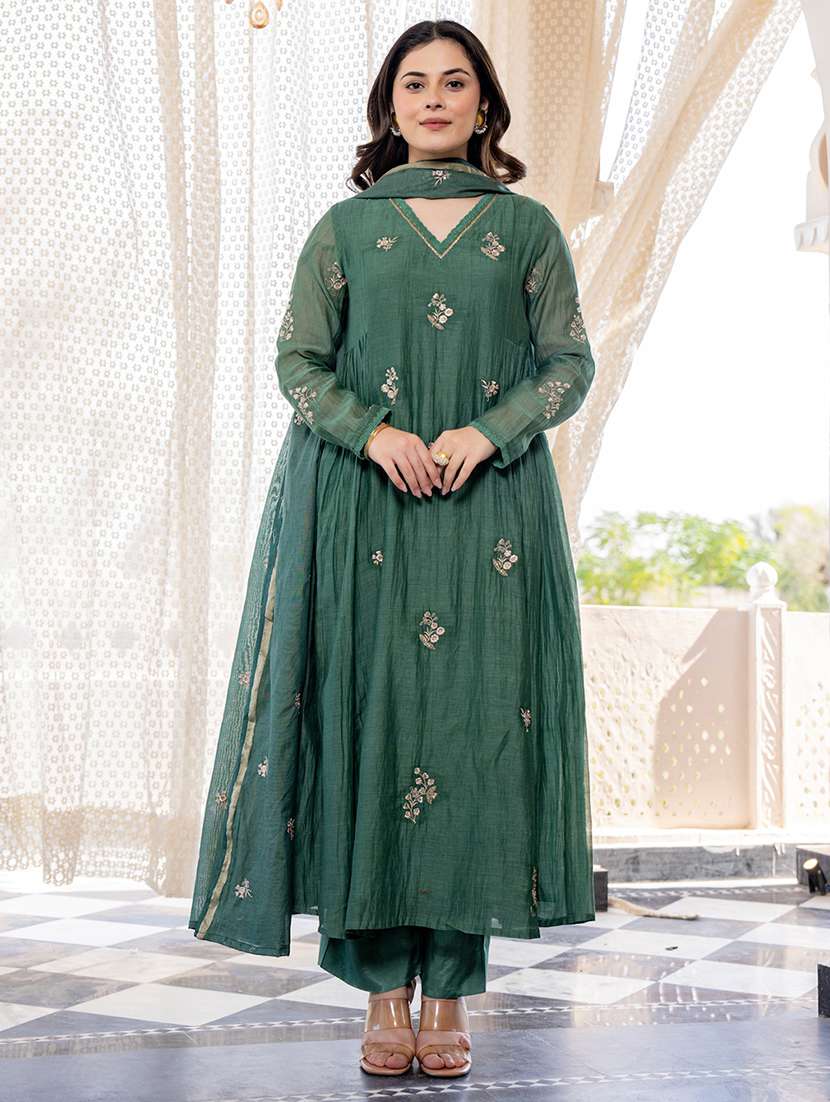 women green chanderi flared kurta - 22455530 -  Standard Image - 2
