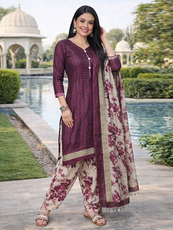 women maroon kurta salwar set