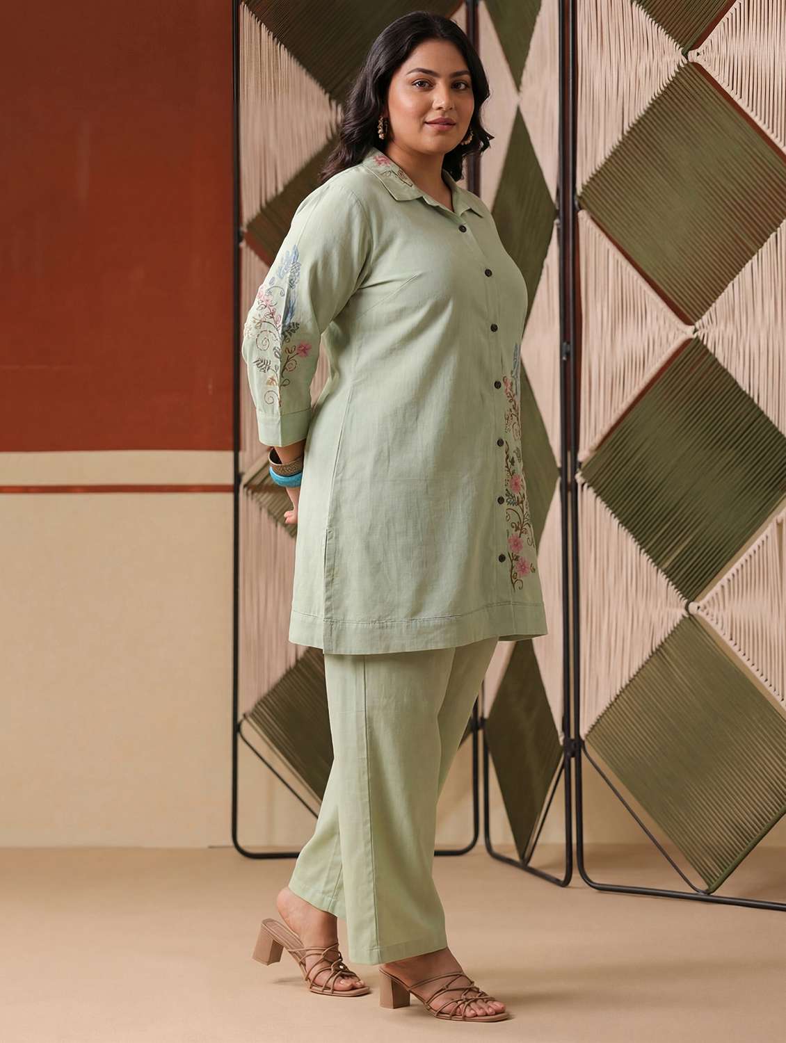 women green co-ord set - 22456331 -  Standard Image - 2