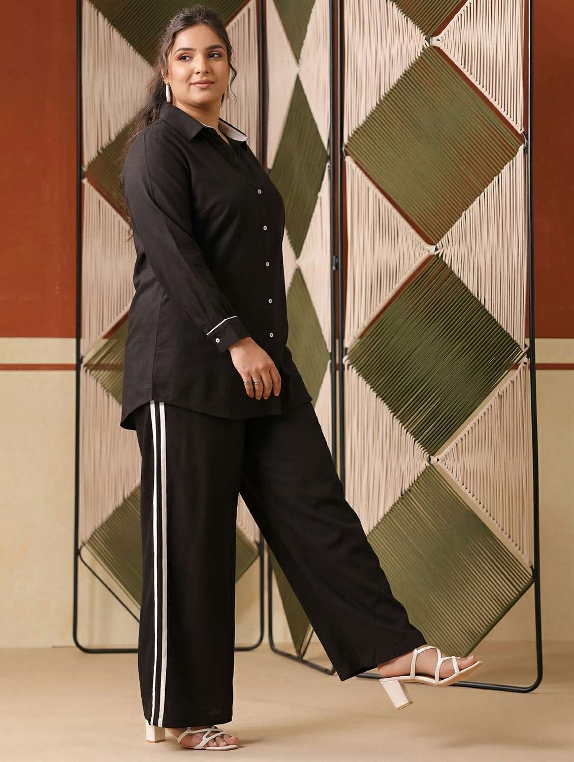 women black co-ord set - 22456340 -  Standard Image - 2