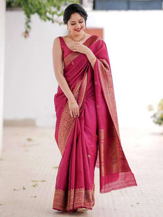 women self design banarasi saree with blouse