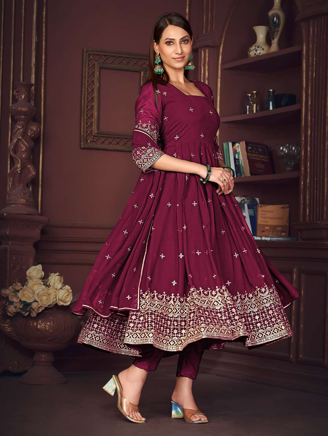 Women Maroon Self Deign Kurta Pant Set - 22456829 -  Standard Image - 2