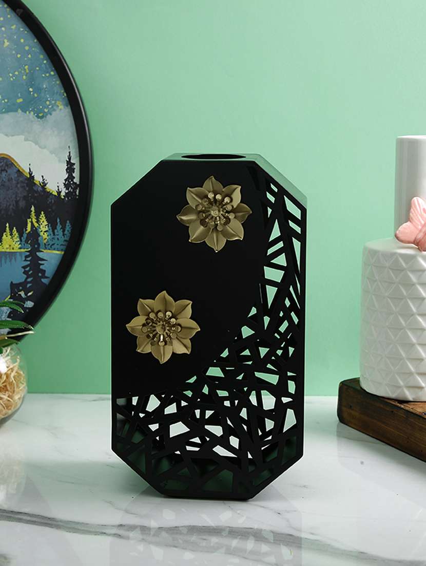 black textured glass flower vase