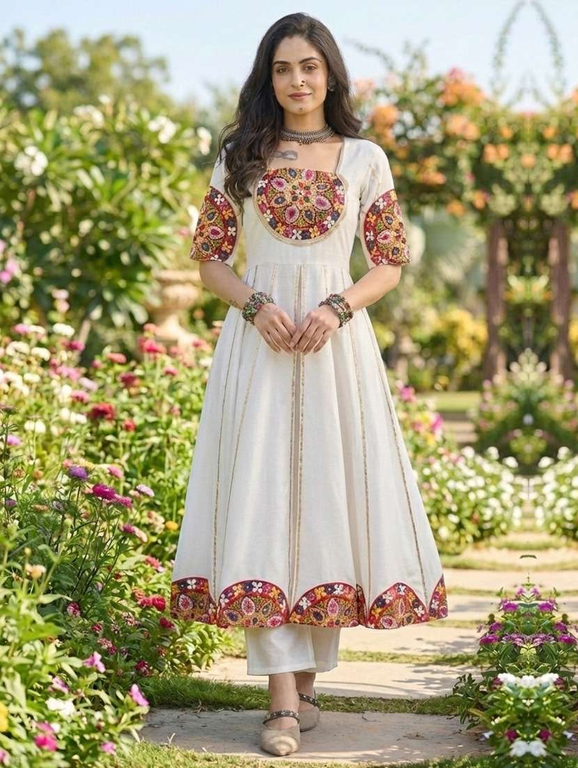 women white top pants set