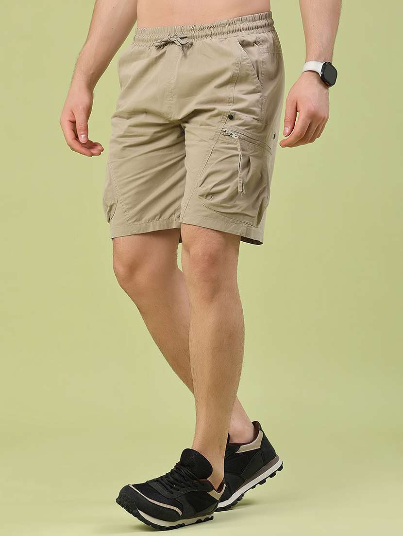 men solid mid rise regular fit cargo shorts - 22458094 -  Standard Image - 2