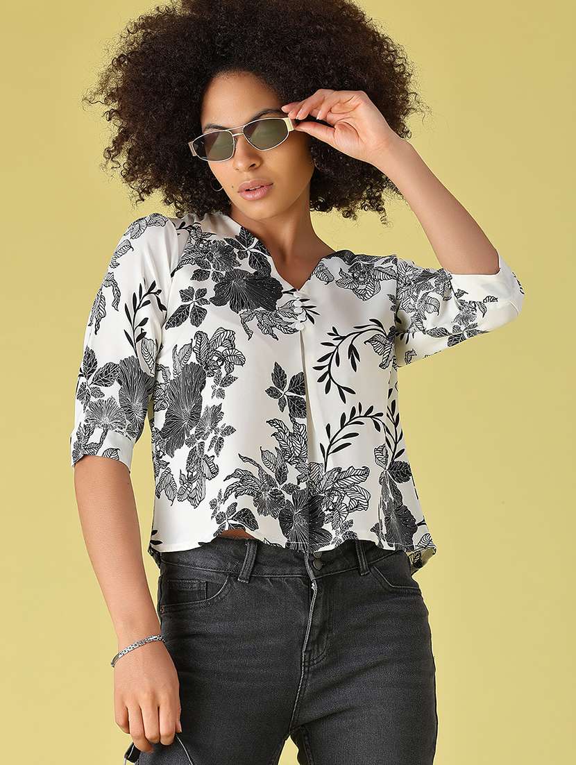 women printed three quarter sleeves regular top