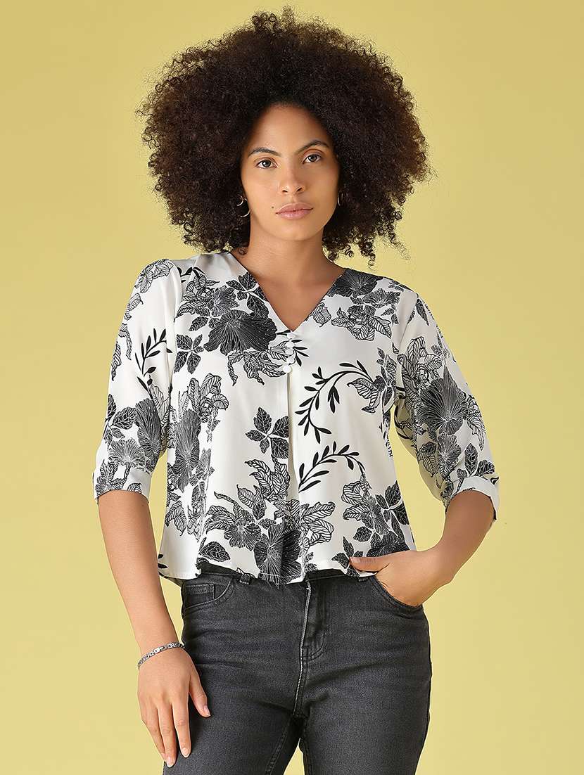 Women Printed Three Quarter Sleeves Regular Top - 22458493 -  Standard Image - 2
