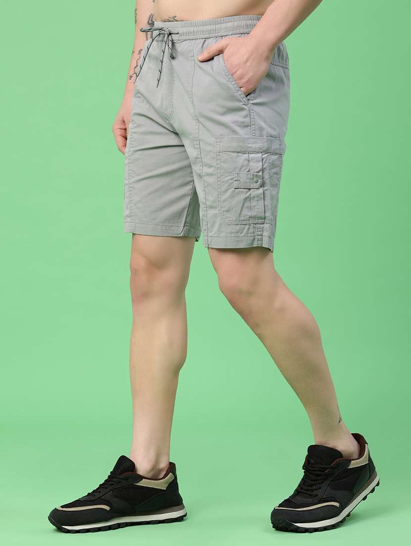men solid mid rise regular fit cargo shorts - 22458668 -  Standard Image - 2