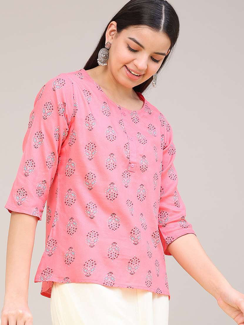 women printed three quarter sleeves regular top