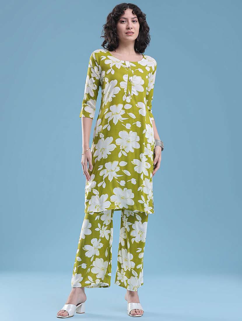 women floral three quarter sleeve ethnic co-ord set - 22460340 -  Standard Image - 2