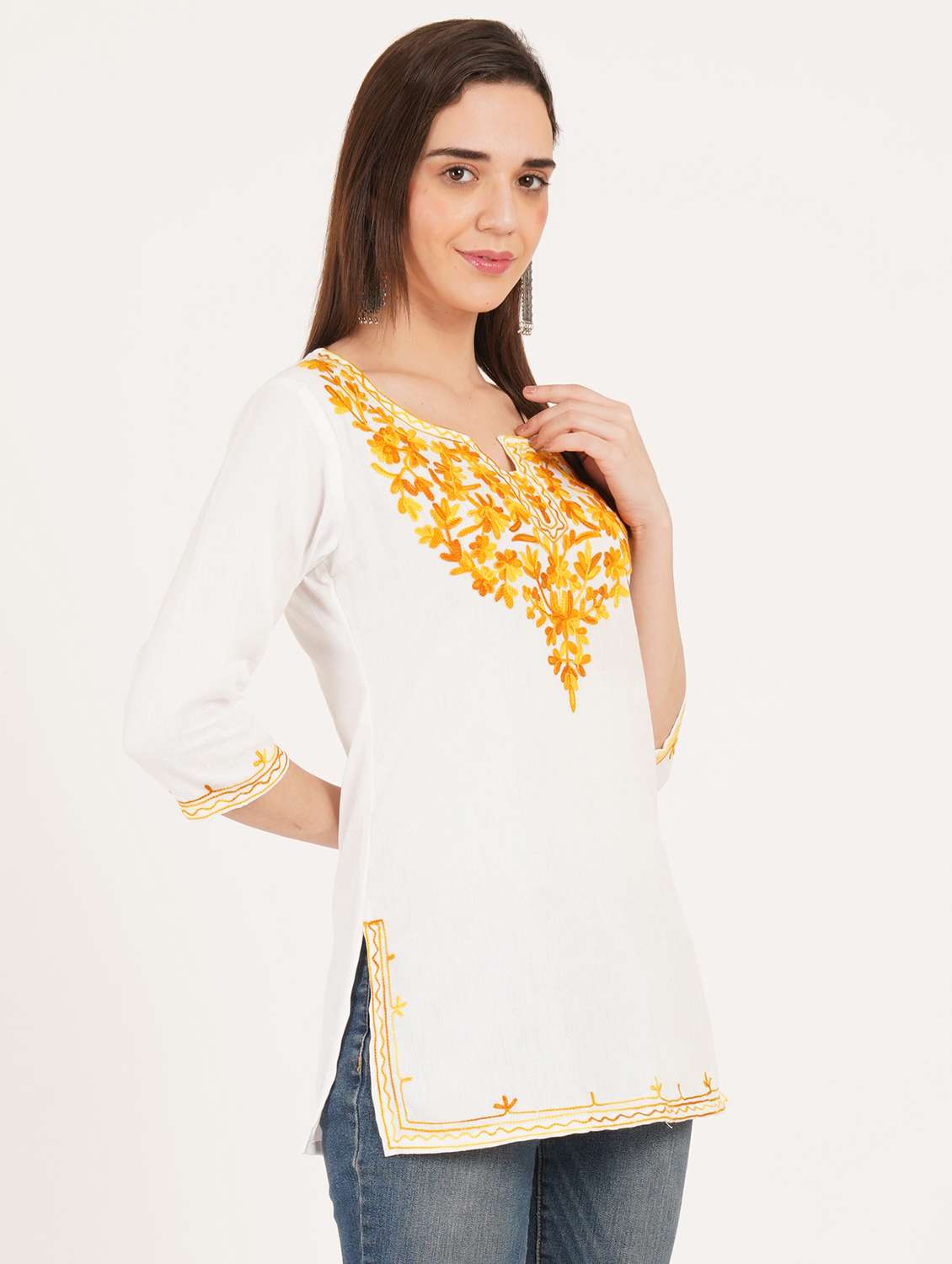 Women Embroidered Three Quarter Sleeve Straight Kurti - 22460532 -  Standard Image - 2