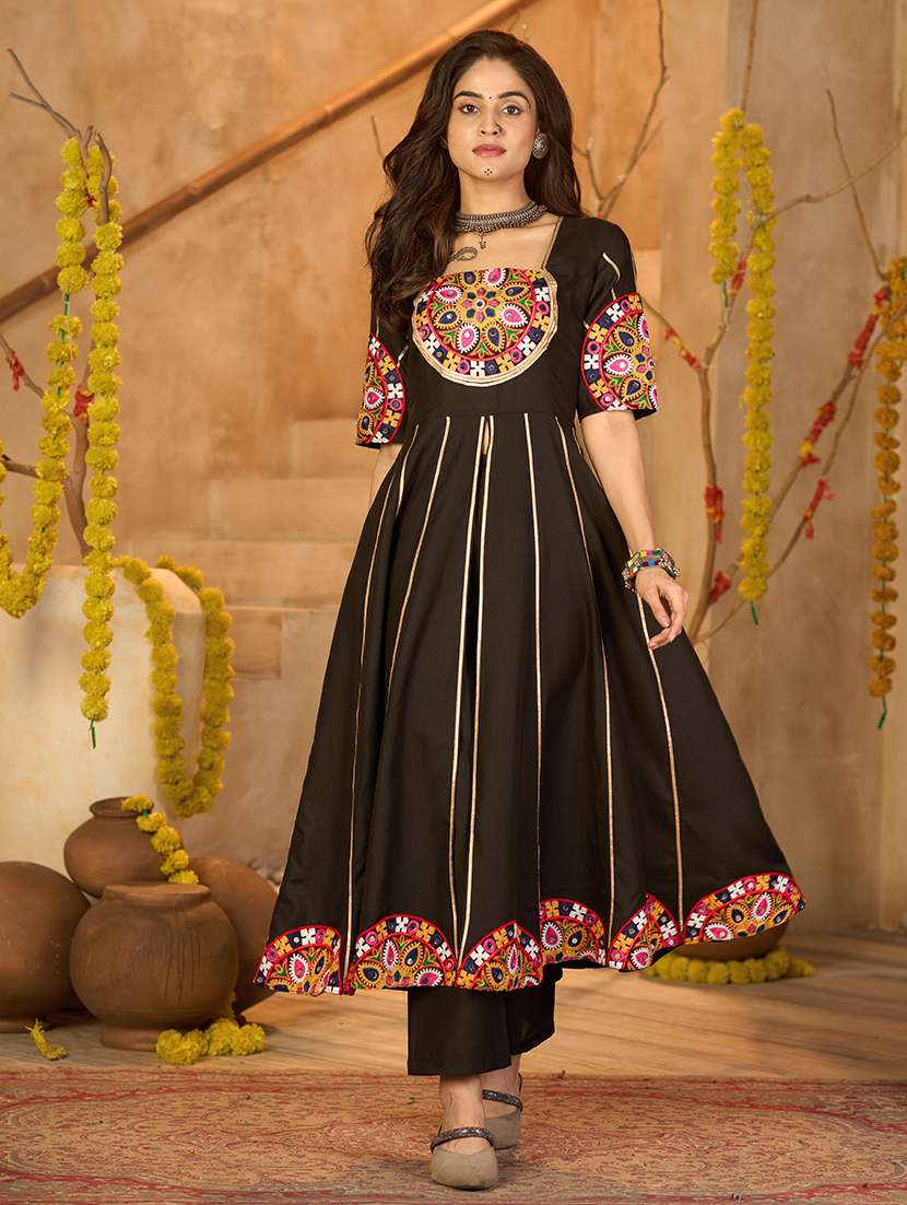 women self design black top pants set - 22460969 -  Standard Image - 2