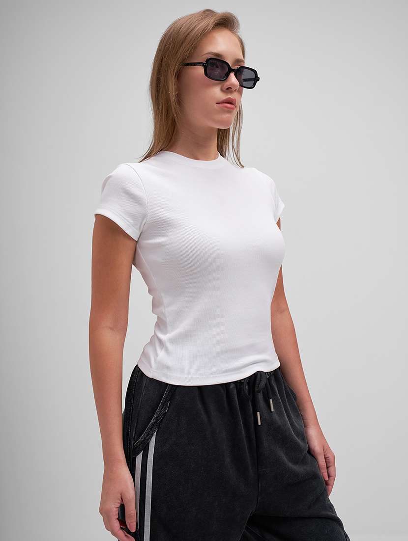 women solid short sleeve straight top - 22462298 -  Standard Image - 2