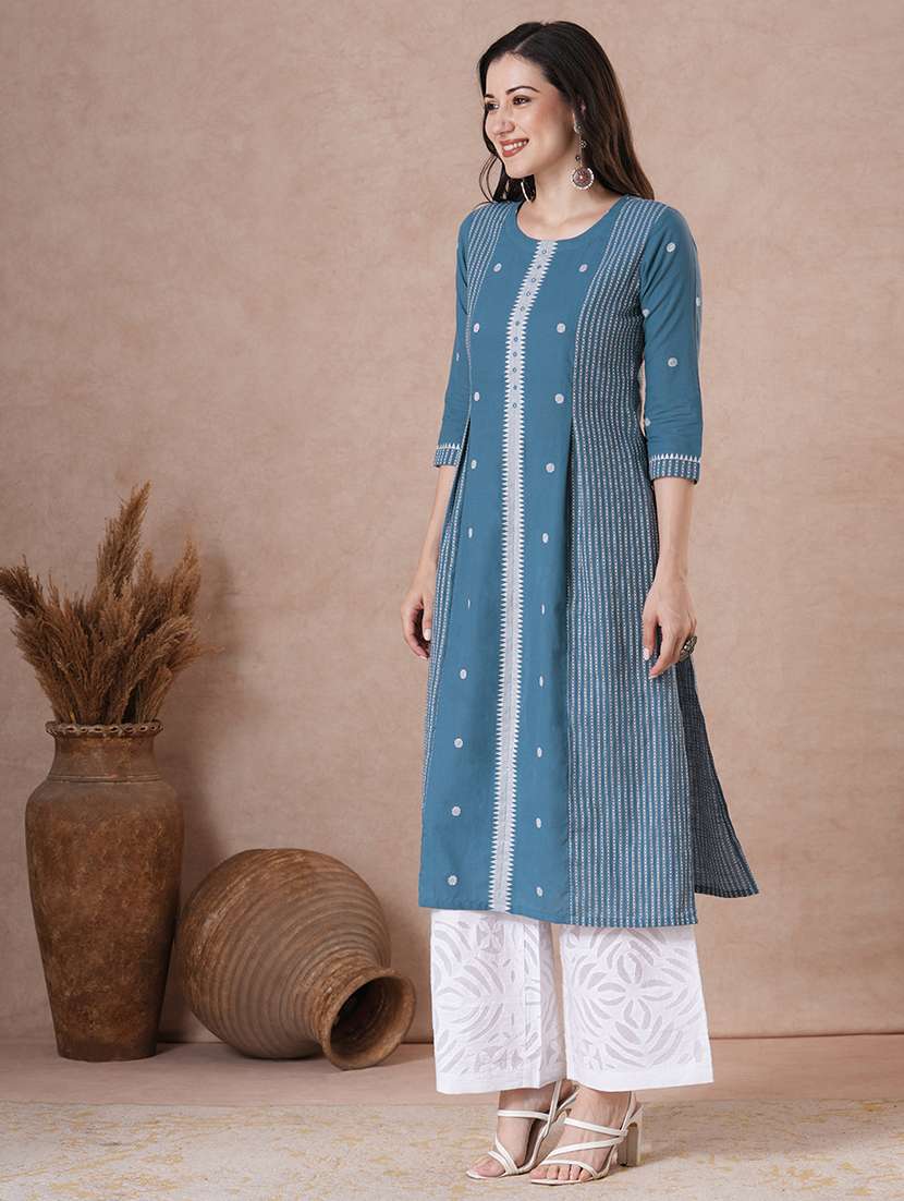 women three quarter sleeve straight kurta - 22463478 -  Standard Image - 2