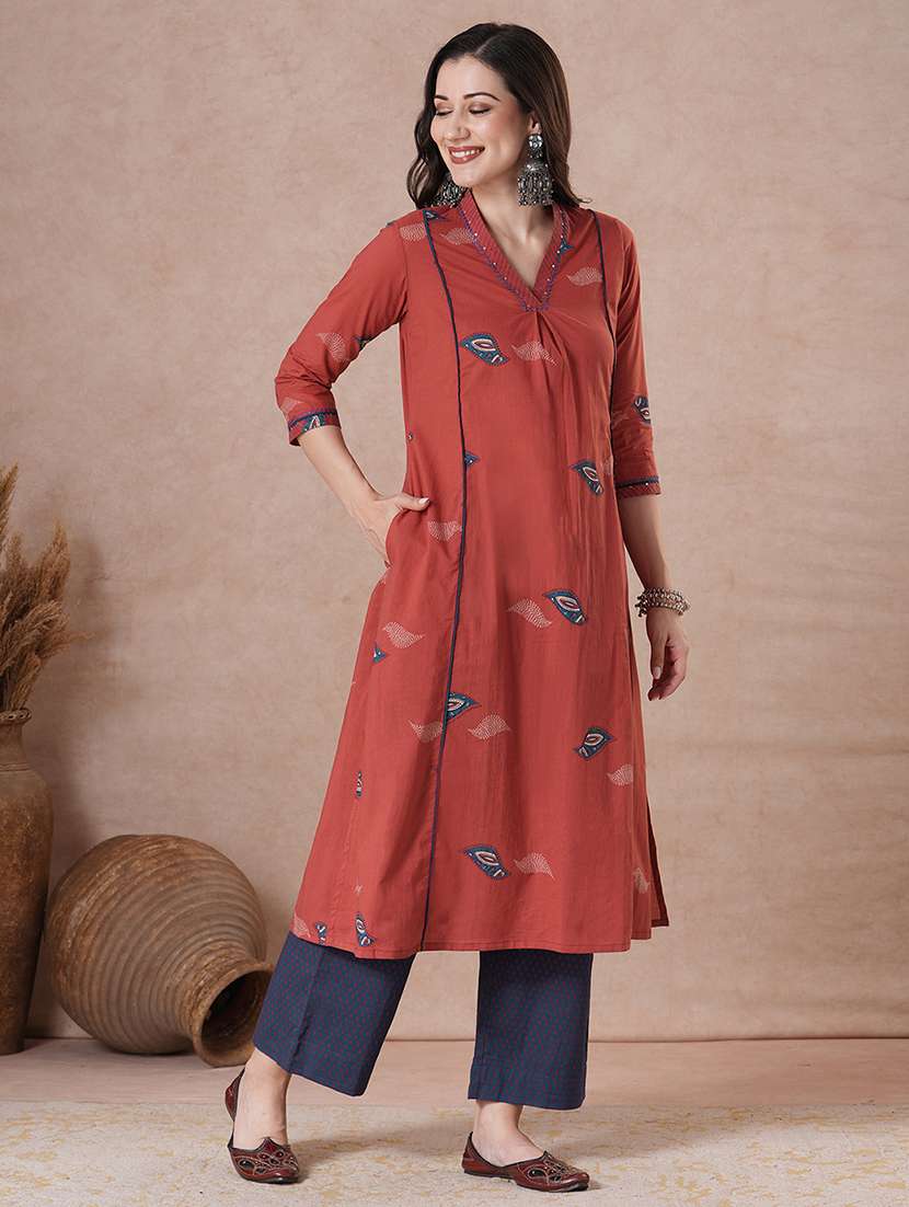 women three quarter sleeve a-line kurta - 22463483 -  Standard Image - 2