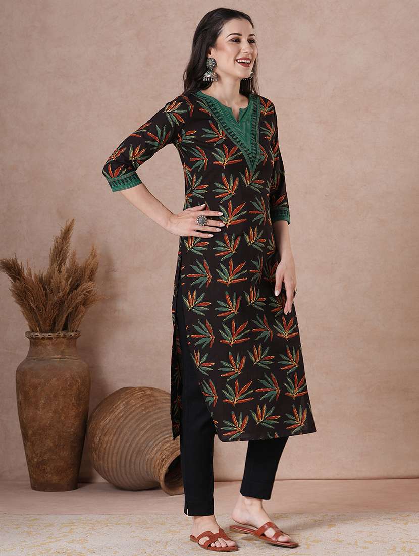 women three quarter sleeve straight kurta - 22463495 -  Standard Image - 2