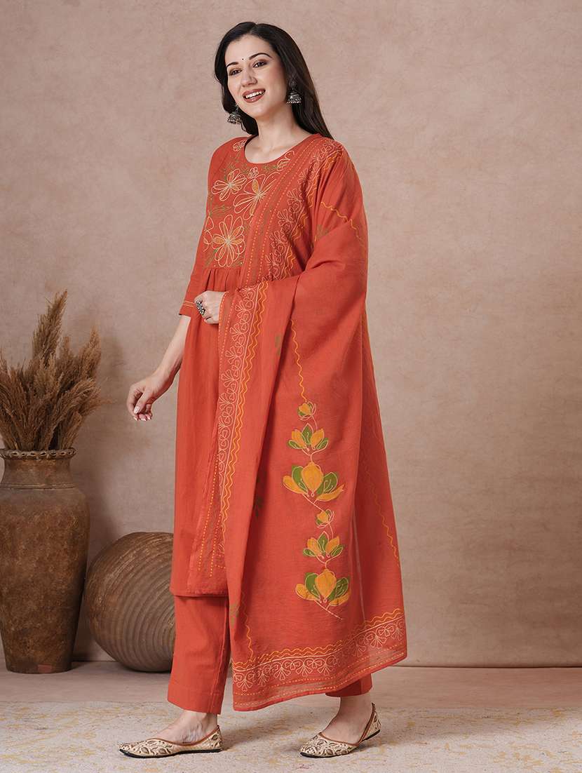 women orange kurta dupatta set - 22463505 -  Standard Image - 2