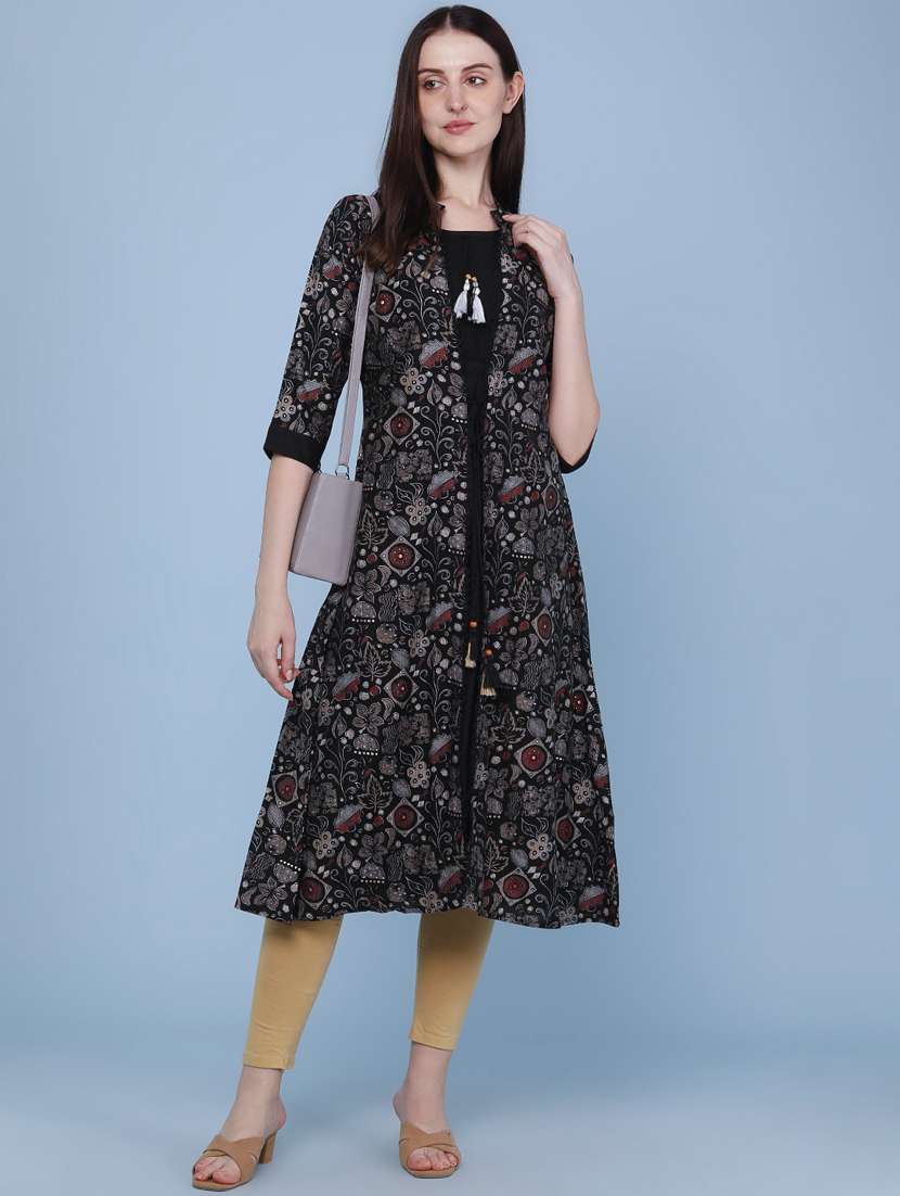 women printed three quarter sleeve kurta
